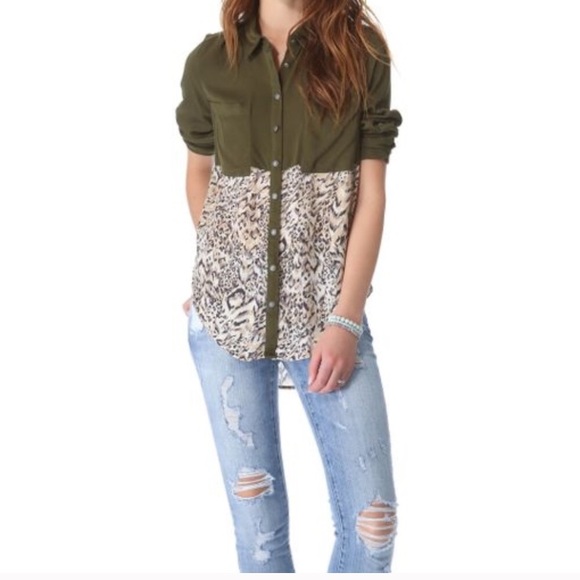 Free People Long Sleeve button-up; size M - Picture 2 of 7